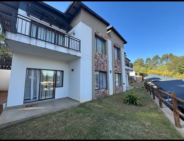 2 BEDROOM FLAT TO LET IN CRESTHOLME